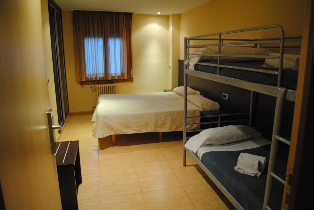 Hotel La Mola Енкамп Экстерьер фото
